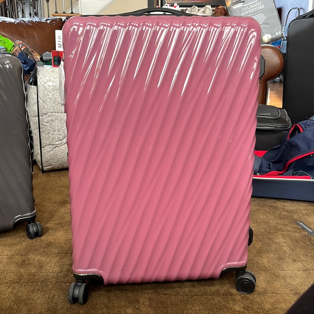 Tumi Extended Trip Expandable 4 Wheeled Packing Case